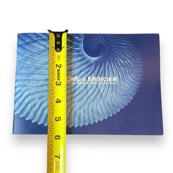 Baume & Mercier 1999 Watch Catalog Brochure WITHOUT PRICE LIST - Picture 10 of 11